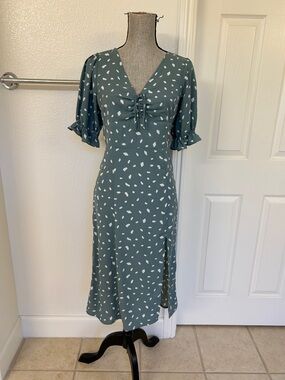 Abercrombie & Fitch Sage Green Midi Dress with White Spot Print